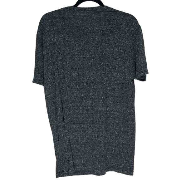 St. Patrick’s Day Born Lucky T-Shirt Gray Size Large - Picture 2 of 3